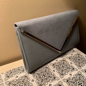 Aldo clutch